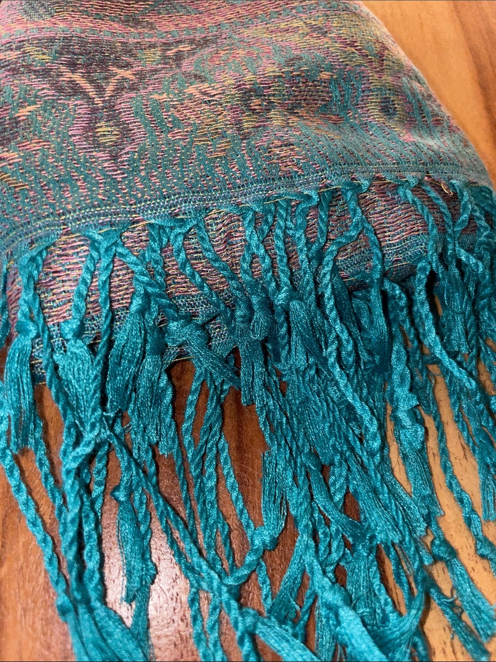 Pashmina ~~Elegant Teal Paisley Fringe Shawl - Versatile Women's Wrap - Picture 5 of 6